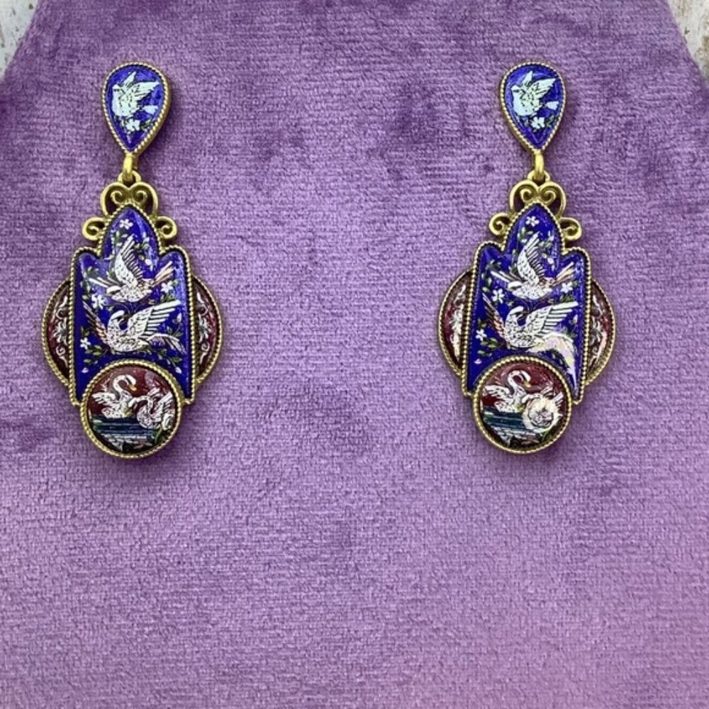 Beautiful Etruscan Style Pierced Earrings